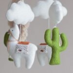 Baby mobile llama - Image 2