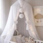 Baldacchino in tulle bianco