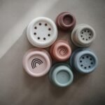 Mushie stacking tower Petal - Image 3