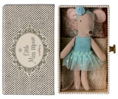 Maileg topolino danzante nel divano letto, sorellina