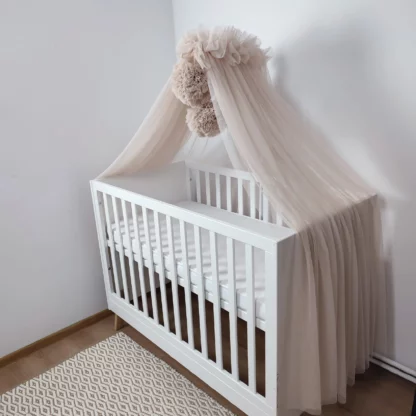 Betthimmel Tüll Beige mit 2 Pompons – Bild 3