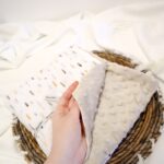 Kuscheldecke Premium Minky Colourful Confetti – Bild 2