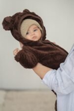 Tuta in pile con orecchie | Cotone GOTS | Teddy Brown - immagine 2