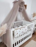 Baldacchino per letto in tulle color tortora con 2 pompon - immagine 3