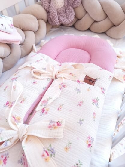 Gigoteuse multifonctionnelle | Mousseline de coton premium | 0-8 mois | Fleurs printanières – Image 4