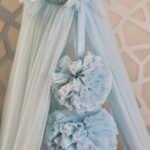 Bed canopy tulle baby blue with 2 pompoms - Image 2