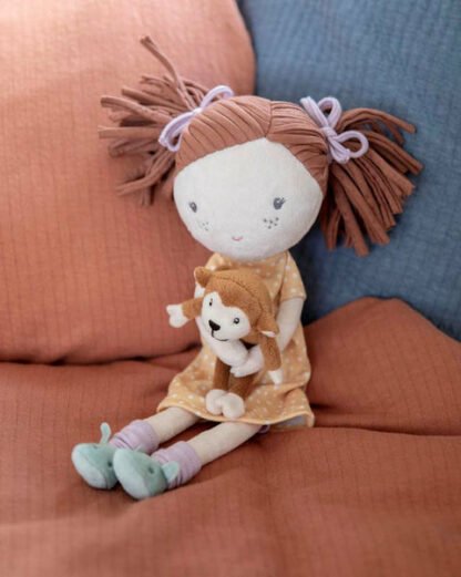 Petite poupée hollandaise Sophia – Image 2