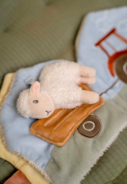 Little Dutch Stoffbuch mit Aktivitäten Little Farm – Image 4