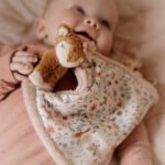 Petit cerf en couverture douce hollandaise pour jardin féerique GRS – Image 2