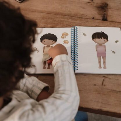 Little Dutch Anziehbuch Forest Friends - immagine 2