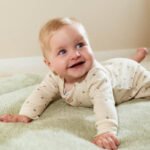 Combinaison une pièce Little Dutch à motifs de feuilles vertes - 62 (NOOS) – Image 5