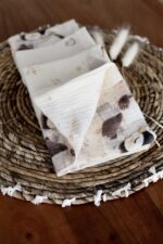 Ensemble de 4 langes en mousseline de qualité supérieure « Pingouin envolé vers la lune » – Image 4