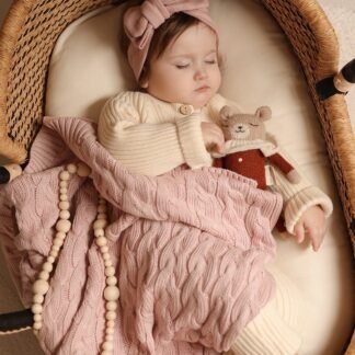 Bambus Babydecke gestrickt mit Zopfmuster|Pink