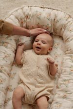 La Millou Babynest Velvet English Garden – Bild 2